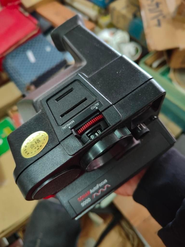 Polaroid Vintage Vamera (Category: Cameras) located in Quezon City. Submitted by la.petite.sirene (Listing ID 1223802685, Image 3). Description: Working, no issue..