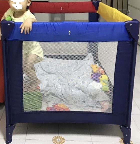 Portable Baby Playpen/ Travel Cot, Babies & Kids, Baby Nursery & Kids