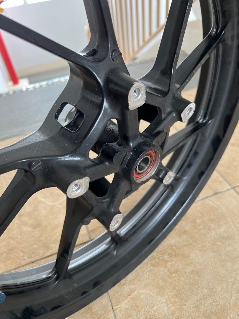 R15 Rim R15 V3 Stock Rims, Motorcycles, Motorcycle Accessories on Carousell