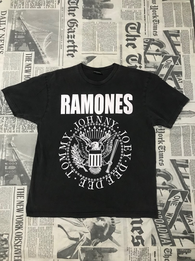 Ramones, Men's Fashion, Activewear on Carousell