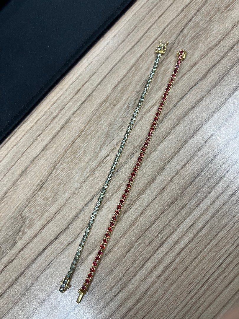 Real Sapphire Tennis Bracelet (Category: Bracelets) located in Quezon City. Submitted by pernella (Listing ID 1223814085, Image 1). Description: Green Sapphire- 3.71carats size 6.5 Red Sapphire- 4.95carats size 6.5 Both in 925 silver gold plated *Real sapphire gemstones .