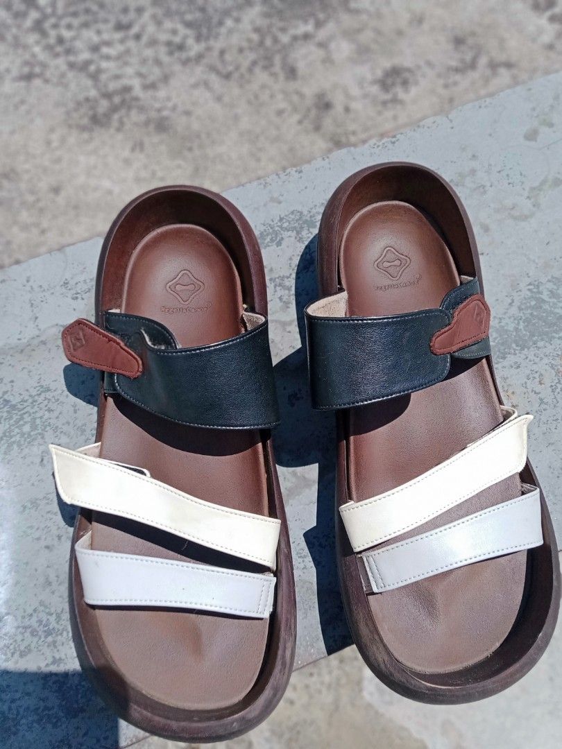 Regetta Canoe bigfoot sandals made in japan, Men's Fashion, Footwear