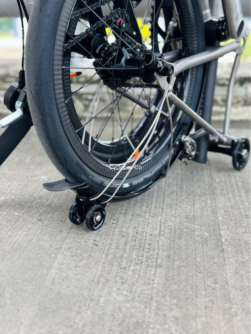 brompton mudguard roller