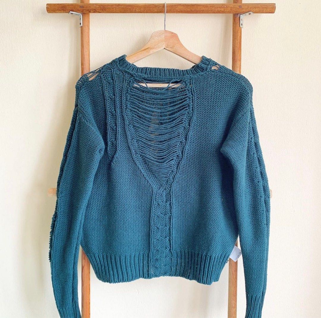 Ripped knitwear green, Women's Fashion, Tops, Blouses on Carousell