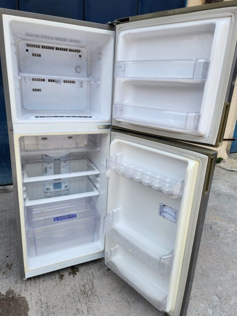 Samsung 2 door refrigerator fridge, TV & Home Appliances, Kitchen