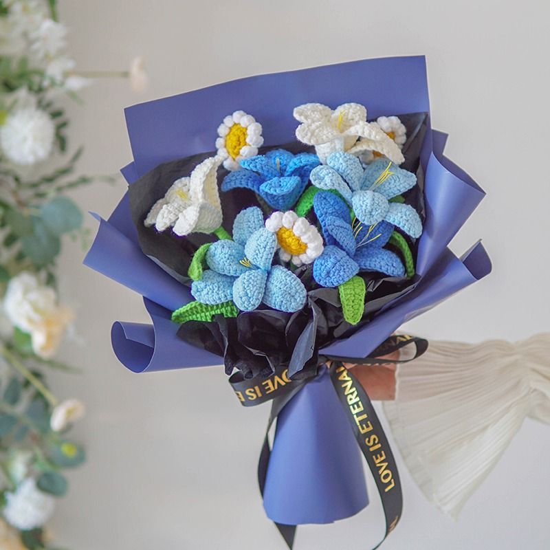 Selena Blue Crochet Flower Bouquet, Hobbies & Toys, Stationary & Craft