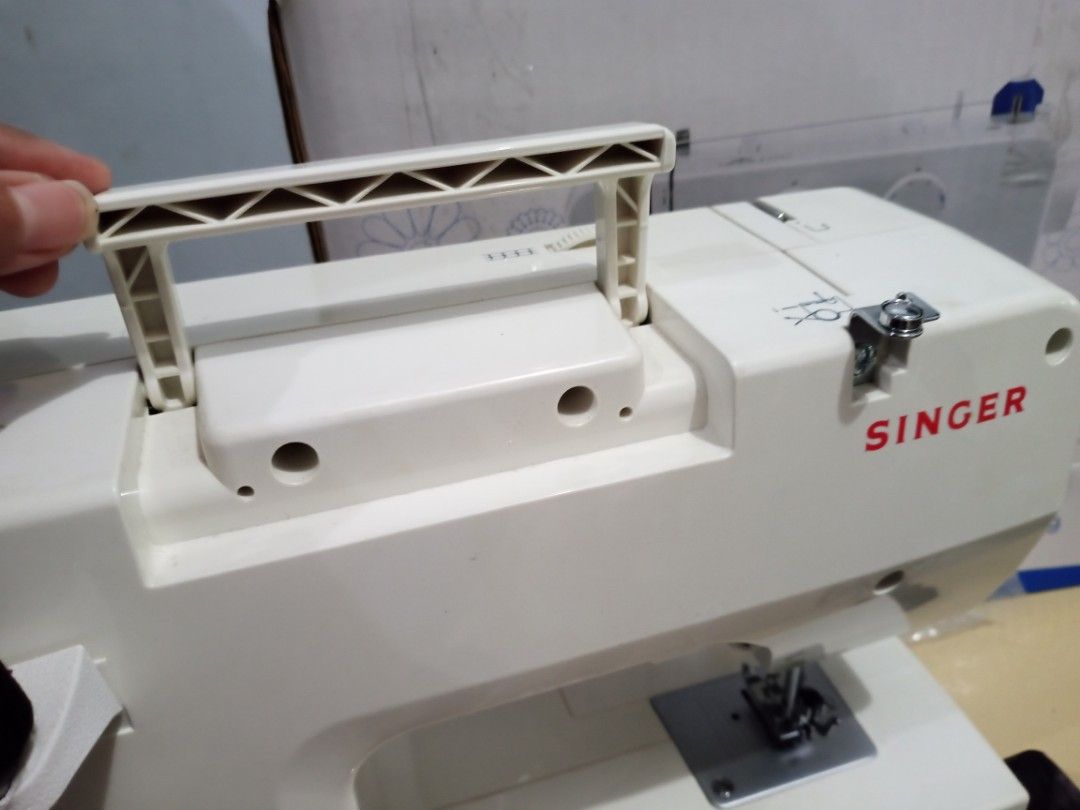 SINGER 1409 SEWING MACHINE, TV & Home Appliances, Other Home Appliances