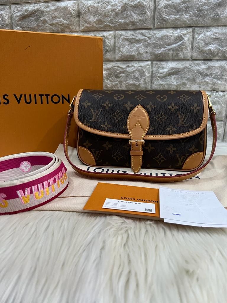 tas shoulder-bag Louis Vuitton Diane Monogram Pink Strap Shoulder Bag