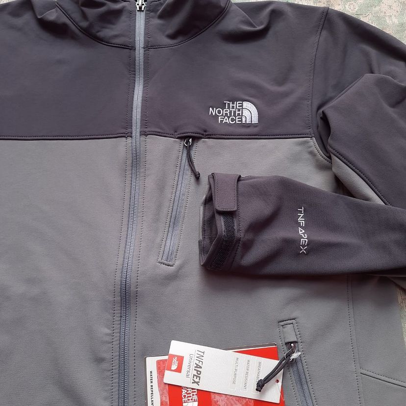 The North Face Apex Pneumatic Softshell Fesyen Pria Pakaian