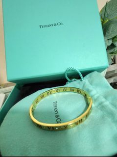 Estate 18k Yellow Gold 7mm Tiffany & Co Atlas Roman Numeral, Estate  Jewelers