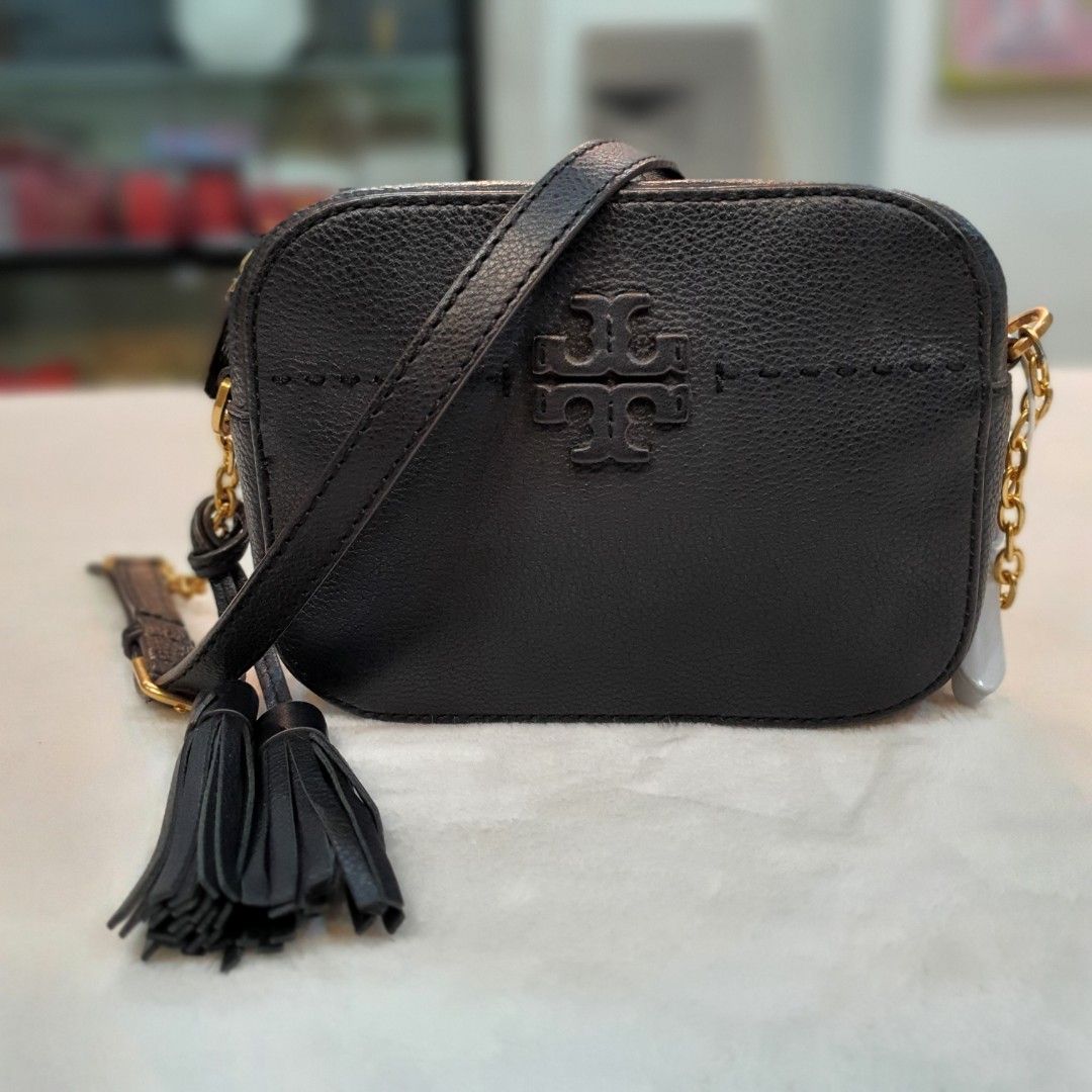 Authentic Tory Burch Fleming Convertible Shoulder Bag Matte Black, Luxury,  Bags & Wallets on Carousell