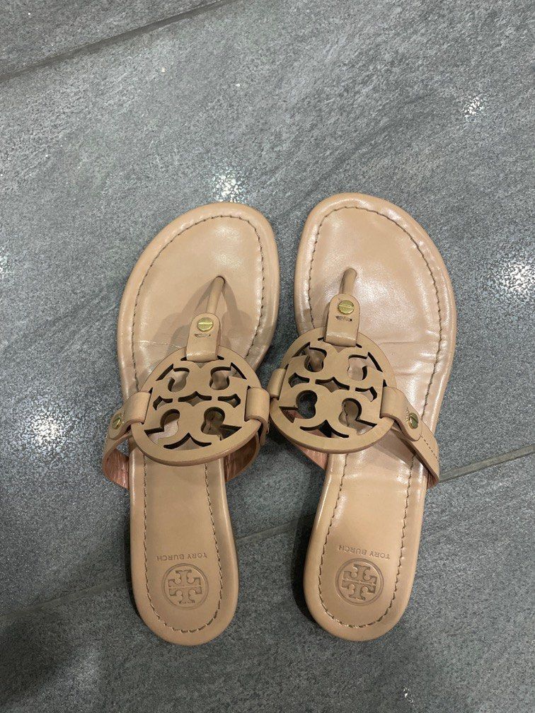 Tory burch hotsell flip flops nude