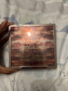 Urban Decay ON THE RUN Naked Eyeshadow and Blush Palette
