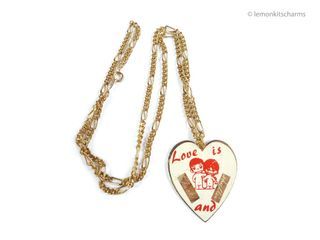 Vintage 70s Kitsch Engraved Heart Necklace, nk878-c