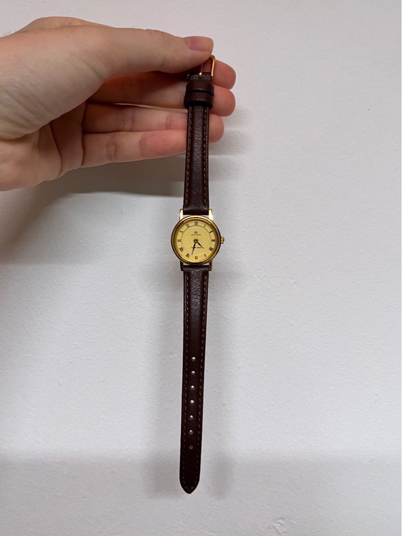 Vintage small watch 2025