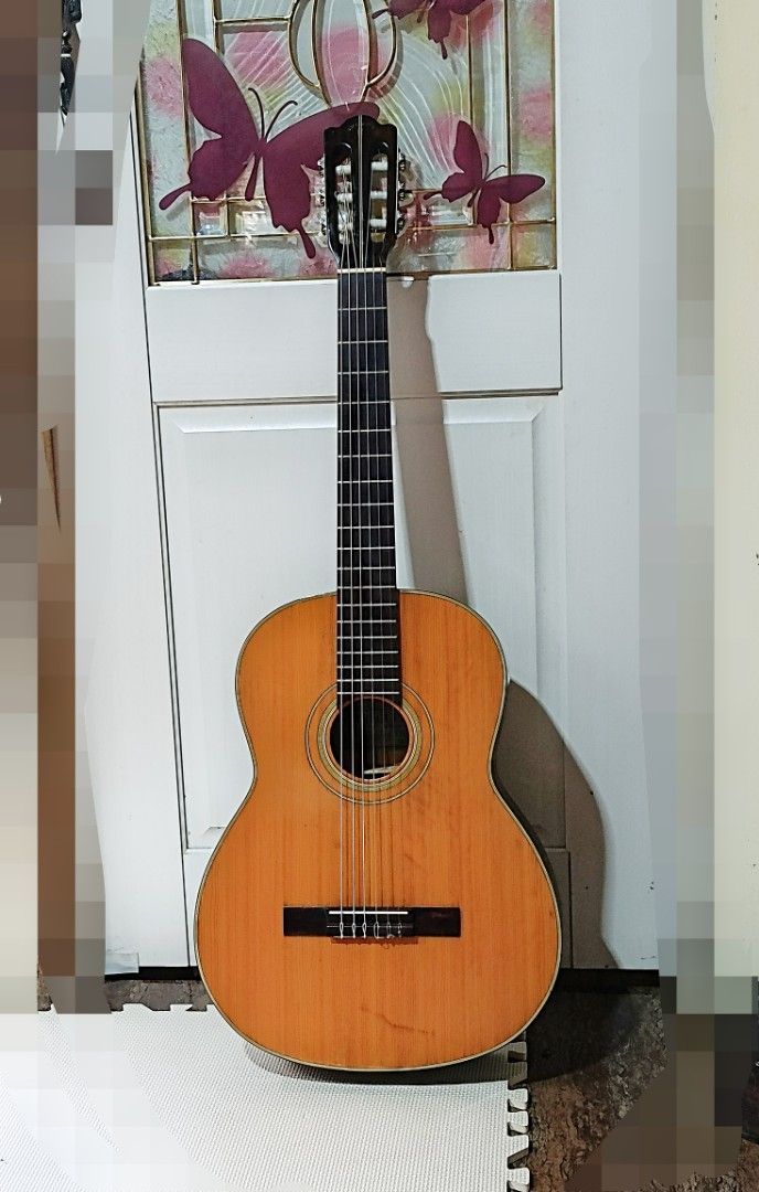 yairi classical guitars