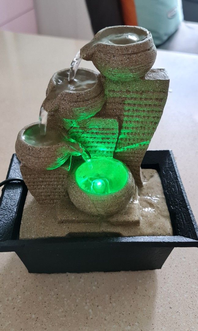 Water fountain display, Furniture & Home Living, Home Decor, Other Home