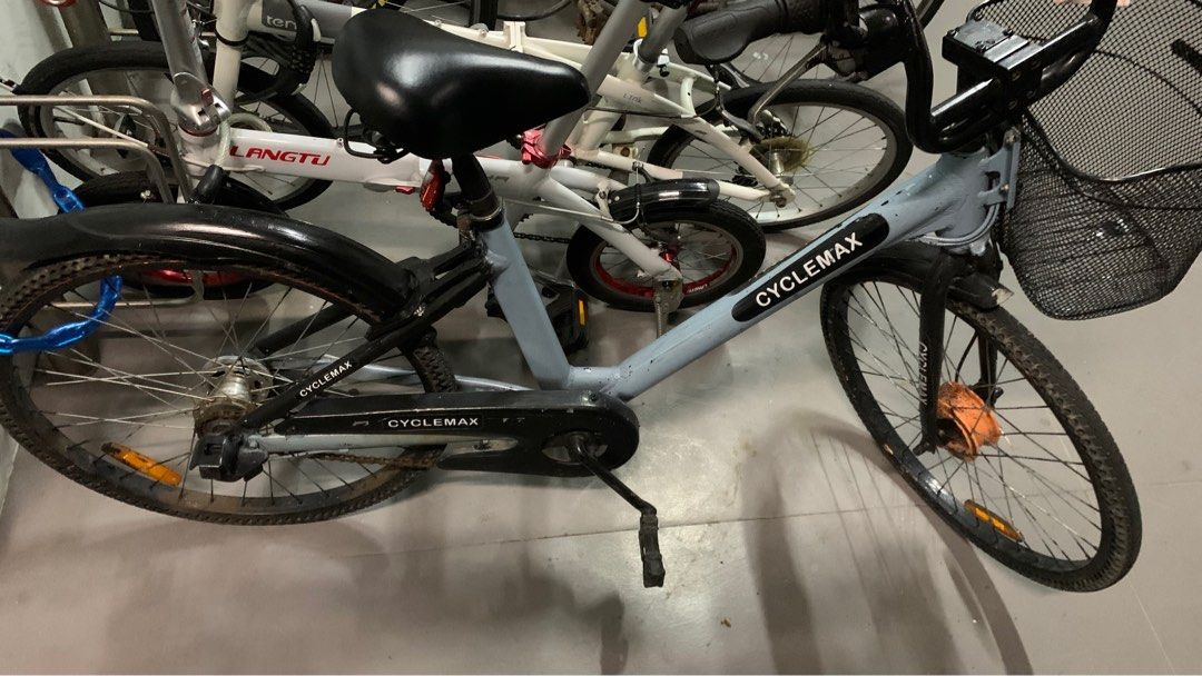 24 3 speed bike