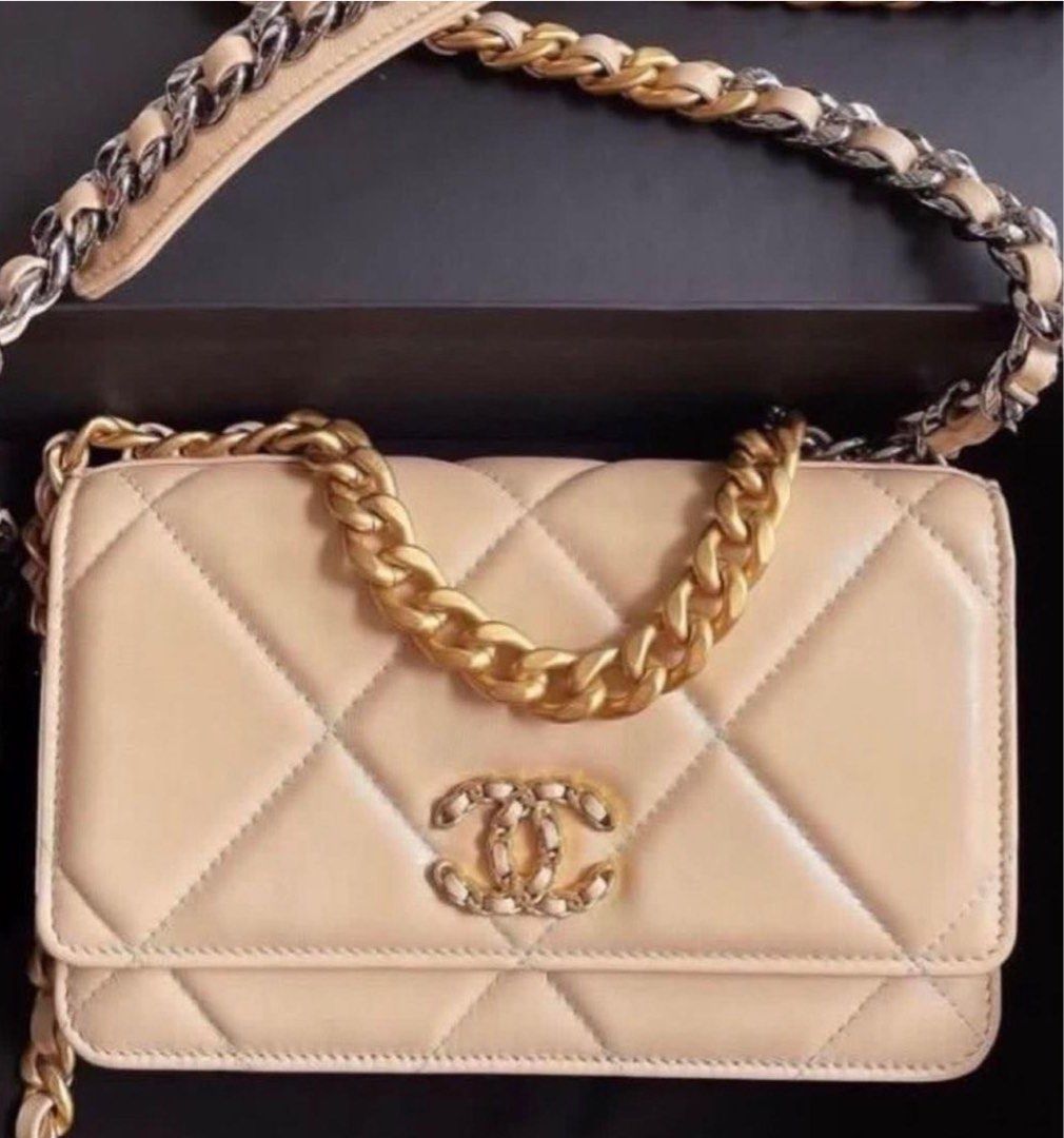 1,000+ affordable wallet on chain chanel For Sale, Bags & Wallets