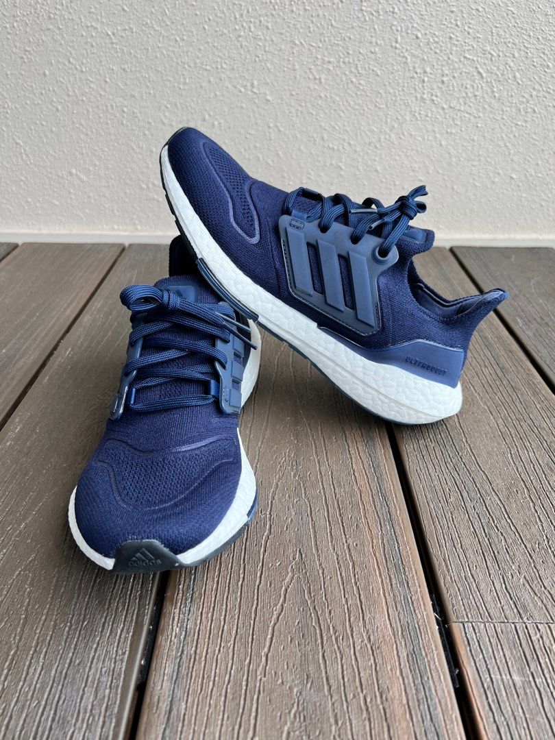 Adidas Ultraboost 22 Women s US 7.5 UK 6 Women s Fashion