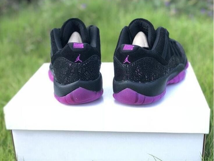 Air Jordan 11 Retro Low Think 16 Rook To Queen, 男裝, 鞋, 波鞋