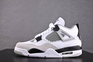 All black retro 4s store