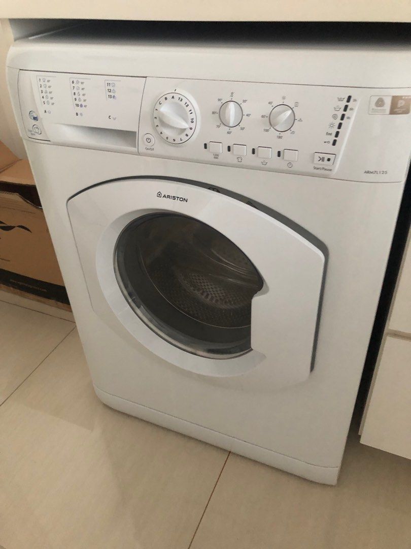 ARISTON WASHING MACHINE CUM DRYER (7kg), TV & Home Appliances, Washing