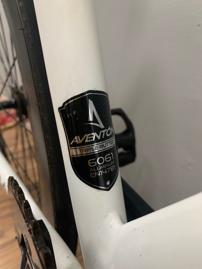 Aventon Cordoba 2016 frameset & part, Sports Equipment, Bicycles