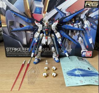 BANDAI RG GUNDAM STRIKE FREEDOM