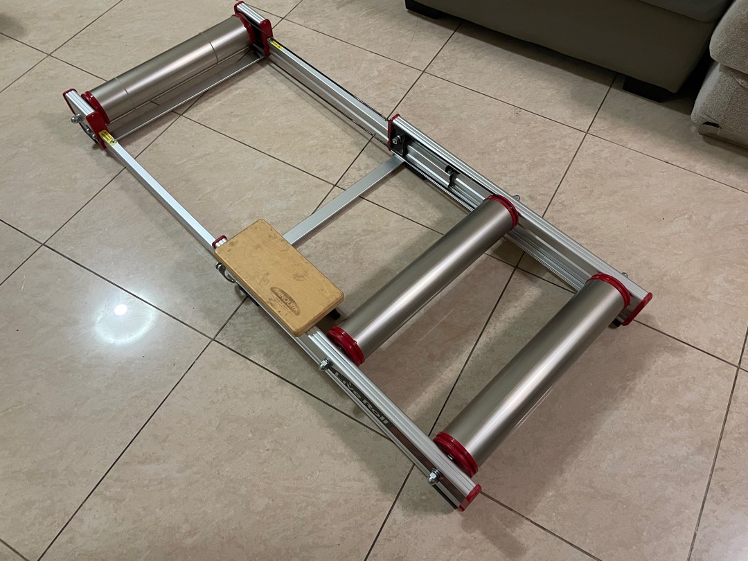 Bike Roller Minoura Live Roll 700, Sports Equipment, Bicycles & Parts