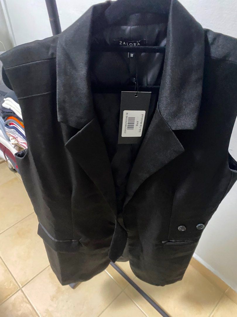 BN Zalora Black Blazer