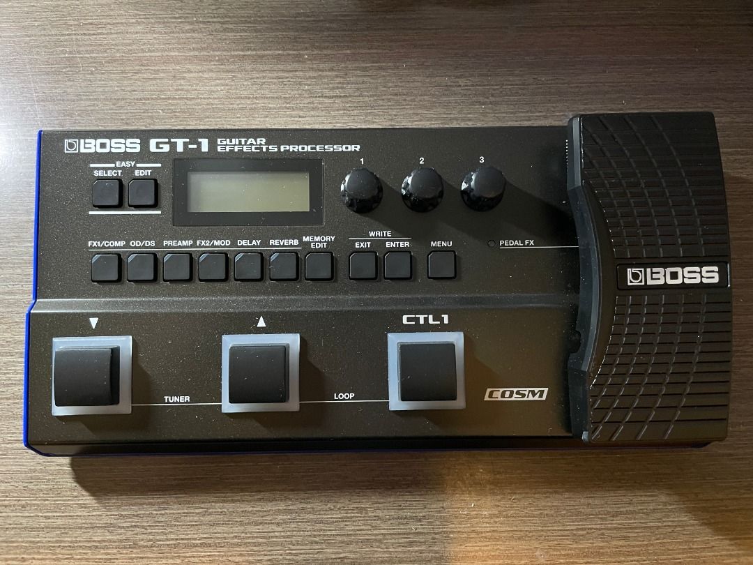 BOSS GT1 Guitar Effects Processor (連包裝盒及說明書), 音響器材, 其他音響配件及設備 Carousell