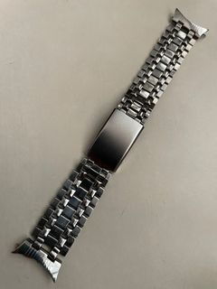 Bracelet with Curved V Shaped Ends (Titoni Airmaster)