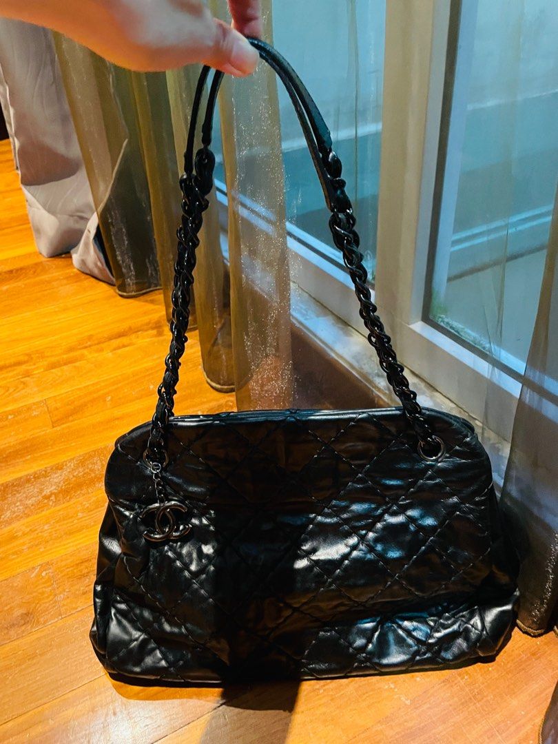 Chanel caviar vintage tote, Luxury, Bags & Wallets on Carousell