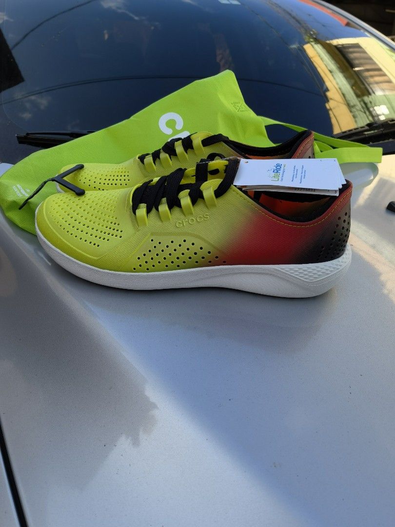 crocs literide pacer brandnew (Category: Sneakers) located in Quezon City. Submitted by gabkarton (Listing ID 1218564687, Image 1). Description: for sale only brandnew crocs literide pacer. good for casual and driving super light weight. bought for 5500 selling for 2500 only.