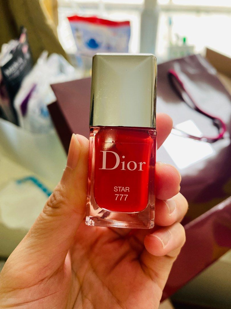 Dior Nail oil and nail polish remover wipe