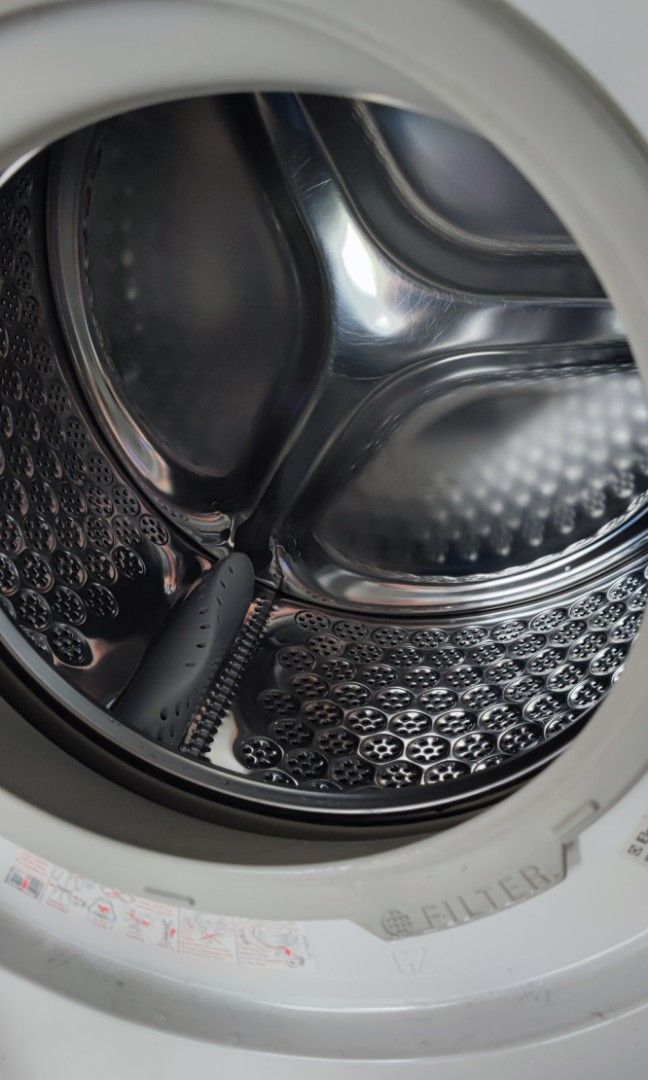 Electrolux Front load washer 7kg, TV & Home Appliances, Washing