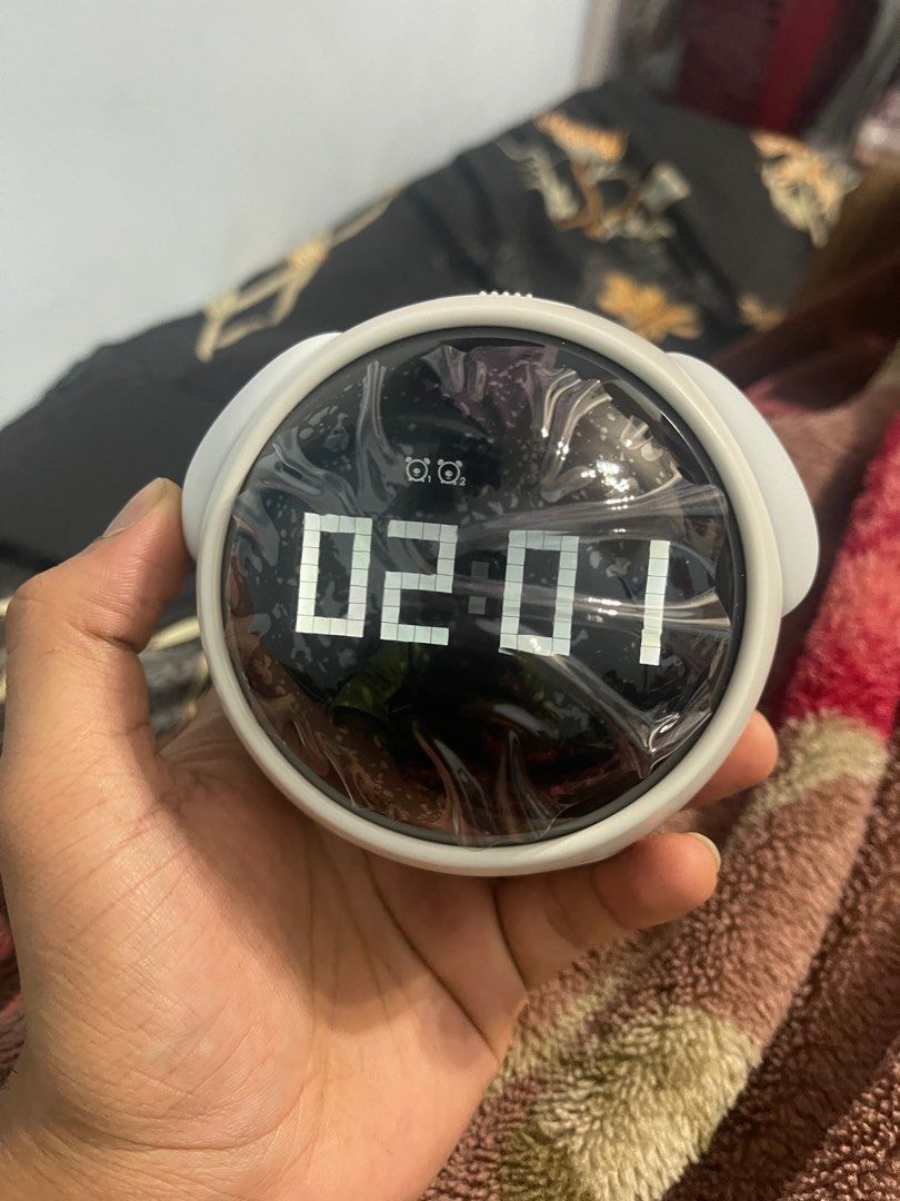 Emoji alarm clock with Lights, Mobile Phones & Gadgets, Wearables