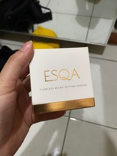 Esqa flawless micro setting powder in Custard 1000% oriii