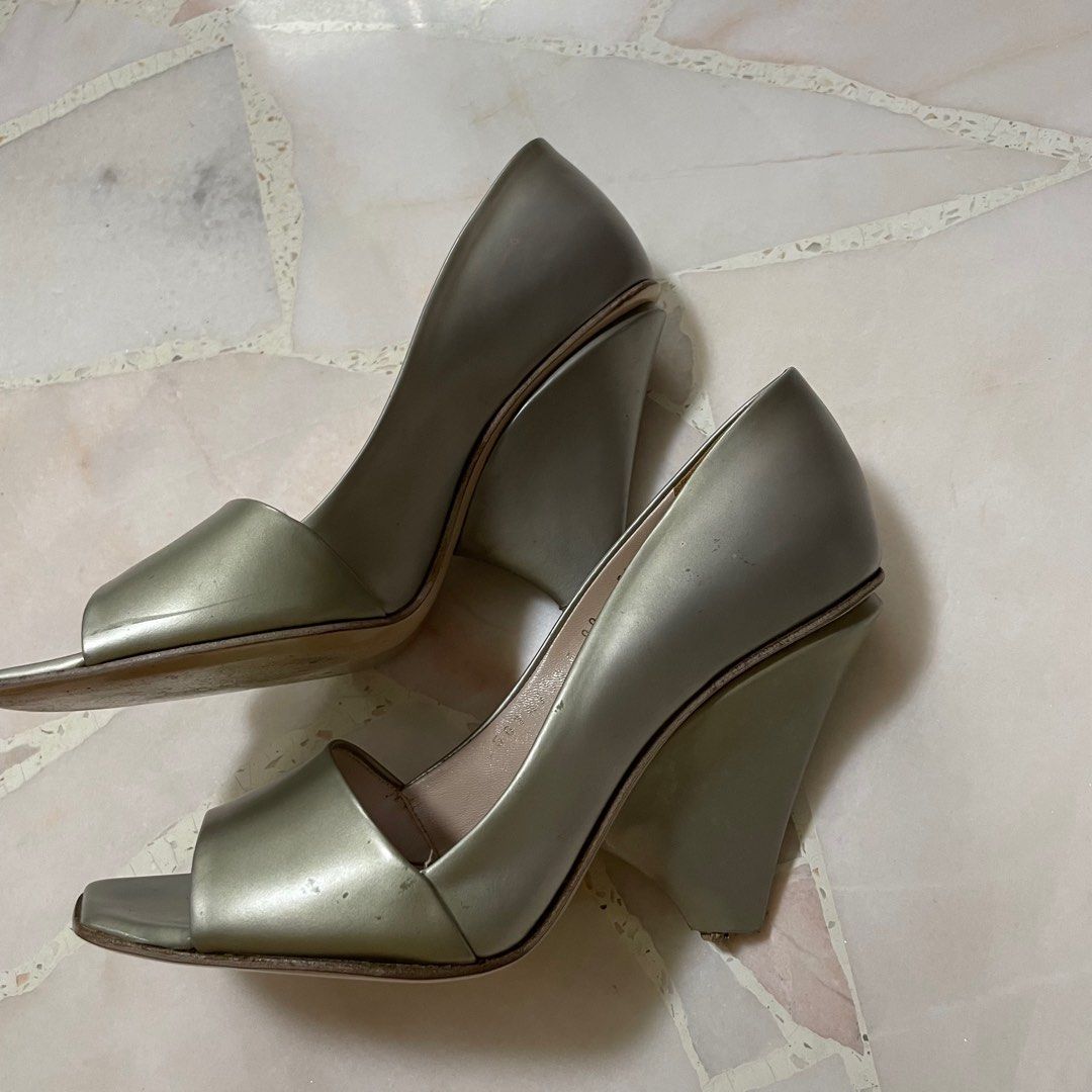 Ferragamo Heels, Women's Fashion, Footwear, Heels on Carousell