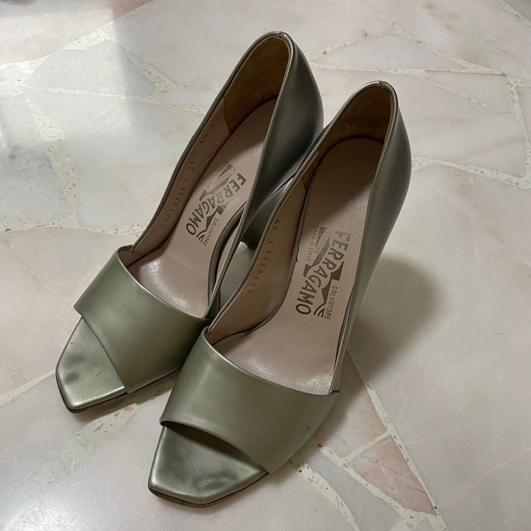 ferragamo black heels