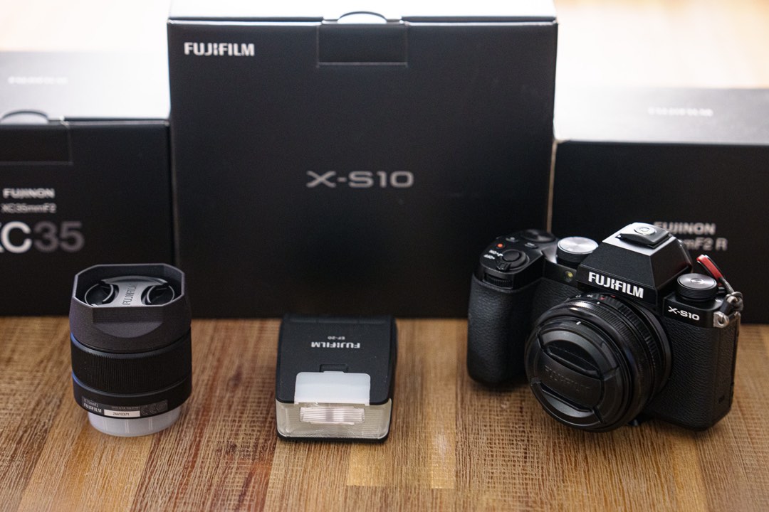Fujifilm XS10 kit with lenses and external flash, Photography, Cameras