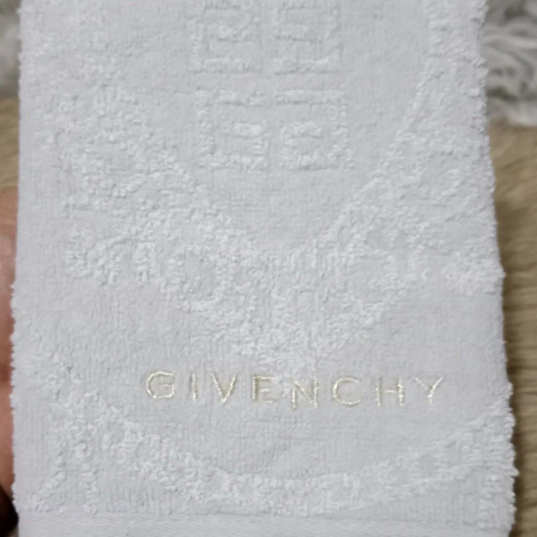 Givenchy Face Towel (Category: Face Care) located in Caloocan City. Submitted by sassypurchased (Listing ID 1218632983, Image 2). Description: Givenchy Face Towel 299 Good condition From Japan Preloved Shop NOT UKAY SOURCE Measurements: H-13.5 L-13.5 inches approx DETAILS ARE POSTED IN THE PIC ♥️Sold as is. What you see is what you get. Price reflects condition ♥️Please manage your expectations because it is a pre-loved item and will show signs o