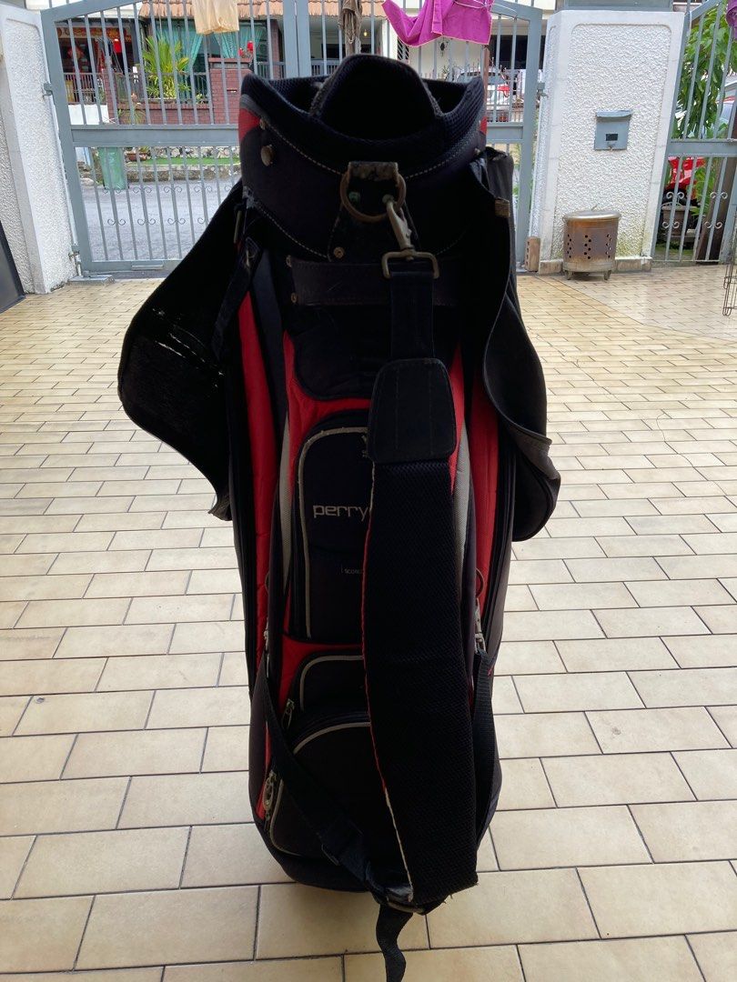 Golf bag sale (Perry Gear), Sports Equipment, Sports & Games, Golf on Carousell