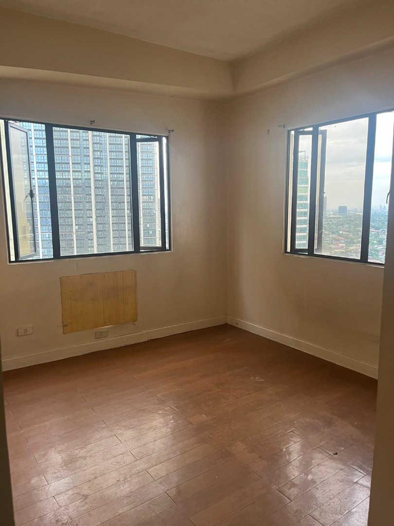 Grand Palazzo Eastwood 2 Bedroom Condo in Quezon City, Property, For