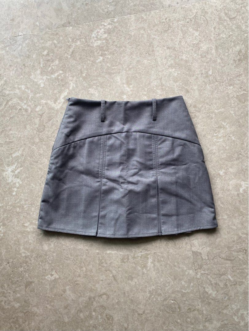 Grey Pleated Mini Skirt, Women's Fashion, Bottoms, Skirts on Carousell