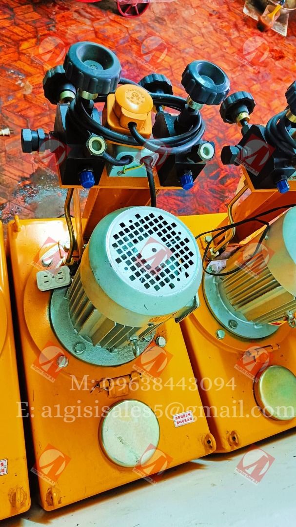 HYDRAULIC PUMP MACHINE OR STRESSING PUMP FOR PRESTRESSED GIRDER (Category: Construction & Building Materials) located in Quezon City. Submitted by Kaithy20 (Listing ID 1218561706, Image 3). Description: 09638443094 220V HYDRAULIC PUMP MACHINE/STRESSING PUMP MACHINE PRESTRESSED MACHINE Other Accessories: !! 12HOLES ANCHOR BLOCK 12.7MM !! 3LEAVES PC GRIPS WEDGE !! BEARING PLATE OR GROUTING PLATE !! PLASTIC SLEEVE OR TRUMPET !! GALVANIZED DUCT TUBE 