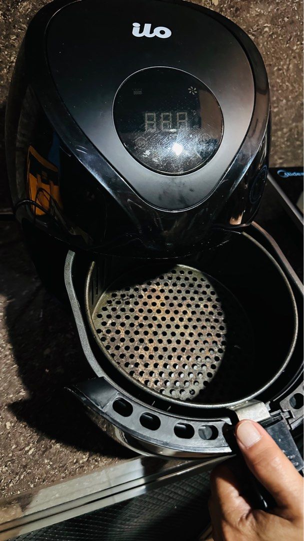 Ilo Airfryer, TV & Home Appliances, Kitchen Appliances, Fryers on Carousell