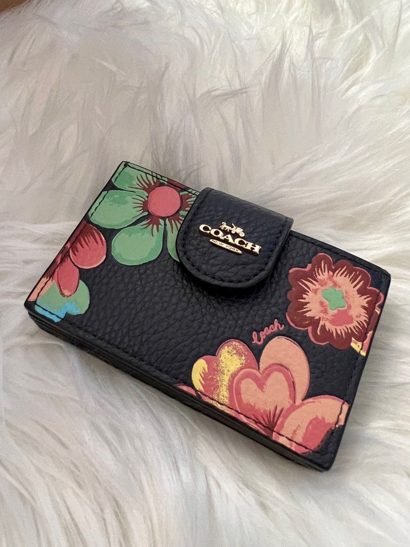 Coach accordion card shop case with chain
