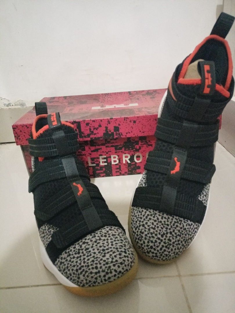Lebron 11 hot sale soldier safari